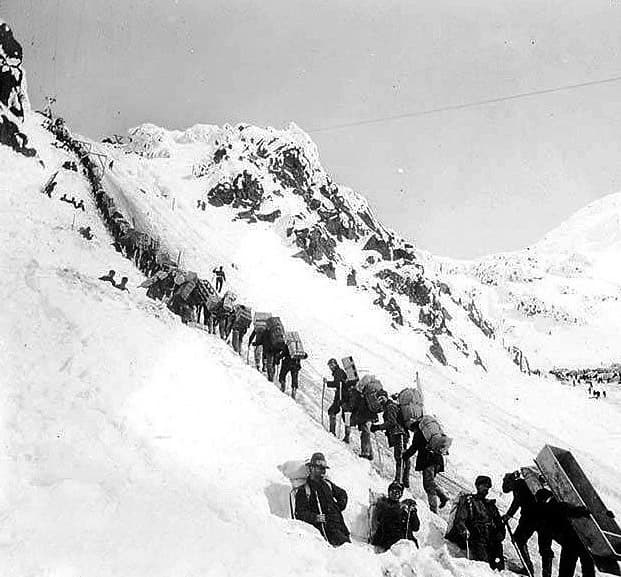 Ruée vers l'or du Klondike — Wikipédia